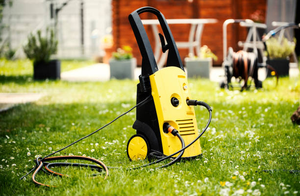 Best Animal Enclosure Cleaning  in Preston Heights, IL